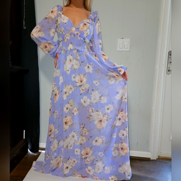 AKIRA Dresses & Skirts - NWT Gorgeous Akira Boho Floral Maxi Dress